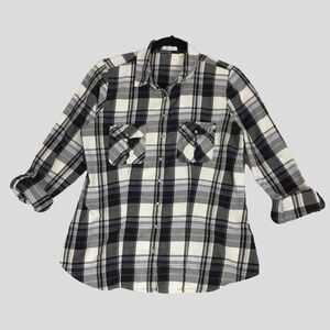 Reitmans Pearl Snap Shirt Womens Med Black Plaid Fitted Western Roll Tab Sleeves